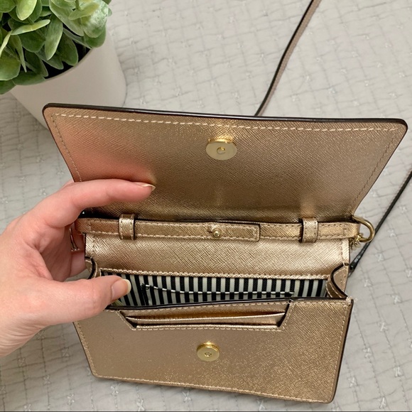 ♠️ Kate Spade • Rose Gold Cameron Street Crossbody - Picture 2 of 6